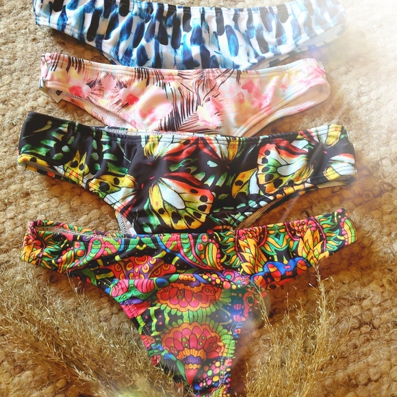 Bikinis - Picture 15 of 16